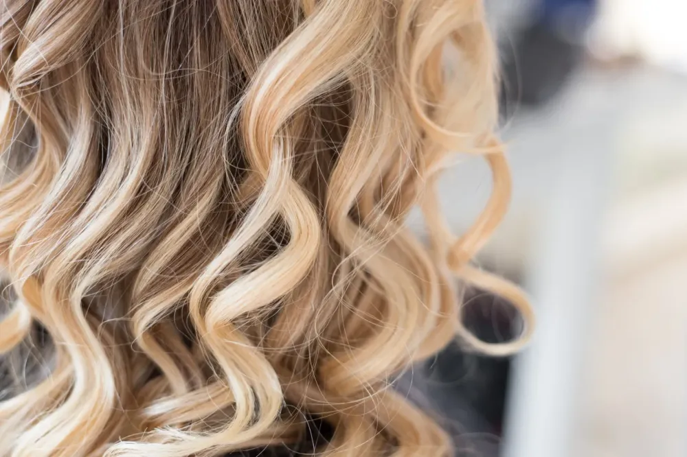 coiffeur coloriste à Plouvara